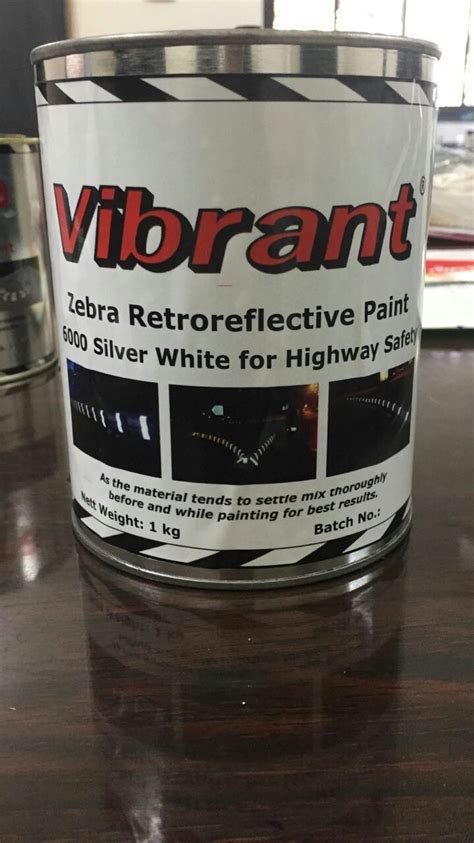 retro reflective paint